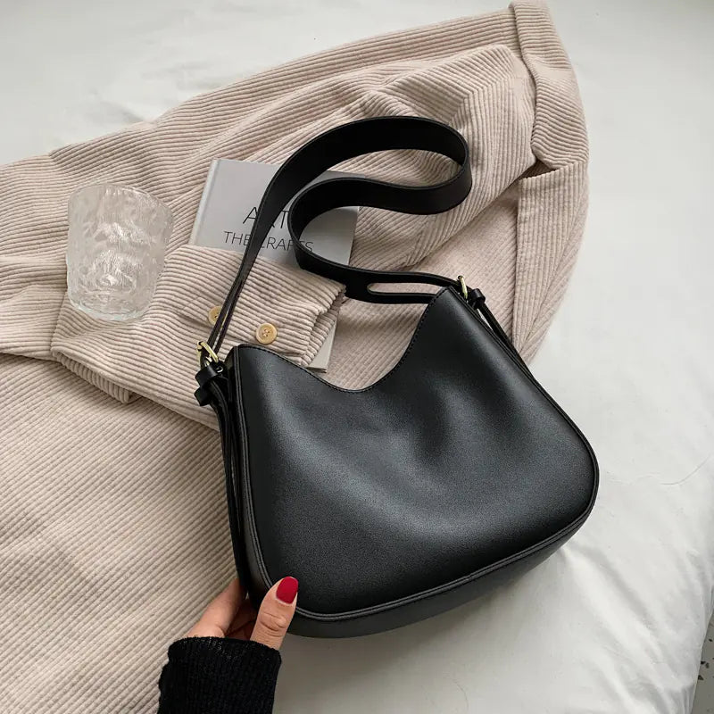 New All-match Ladies' Messenger Bag with Unique Design