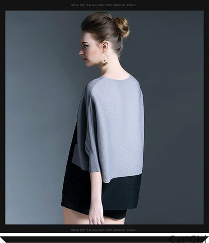 Loose-Fit Cat Print Top with Ruffled Sleeves for Women