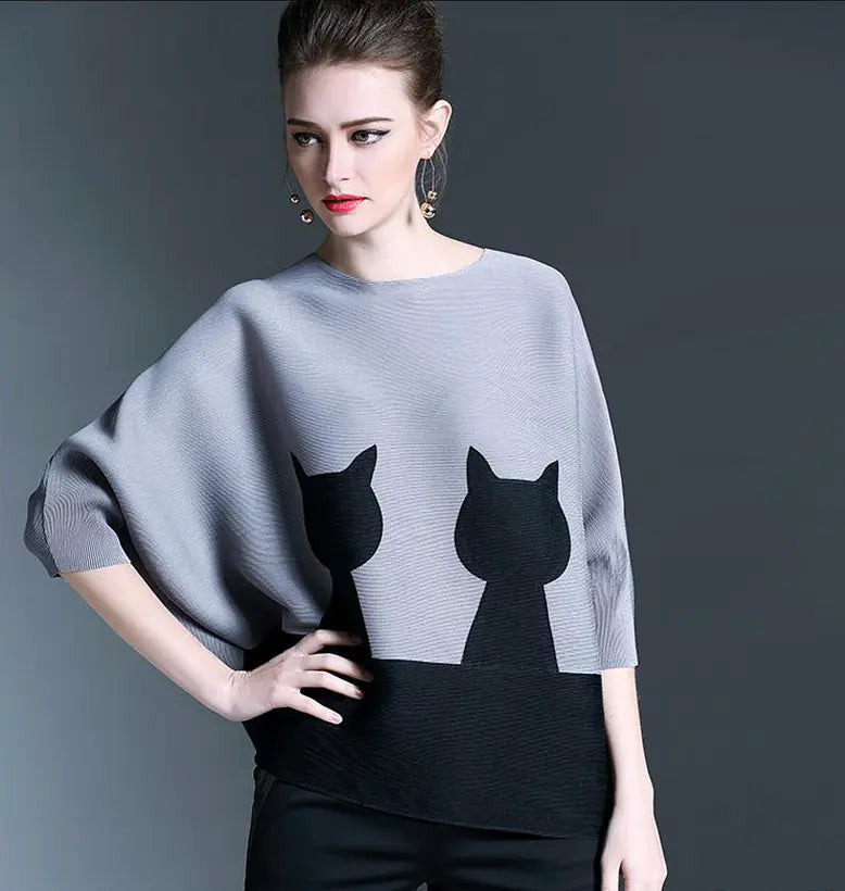Loose-Fit Cat Print Top with Ruffled Sleeves for Women